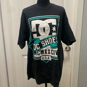Mid 2000 XL Men’s Black DC Shoes T-shirt